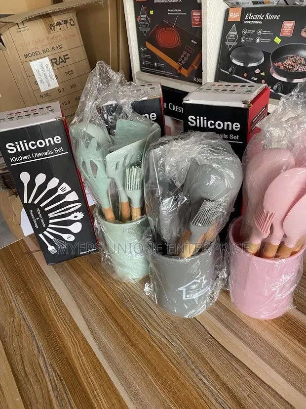 Non Stick Safe Silicone Utensils Set 12pcs(Wooden Handle) · Photo 1
