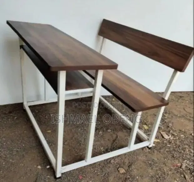 Student Desk · Photo 1