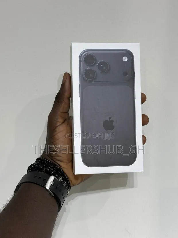 New Apple iPhone 18 Pro Max 256 GB Black · Photo 1