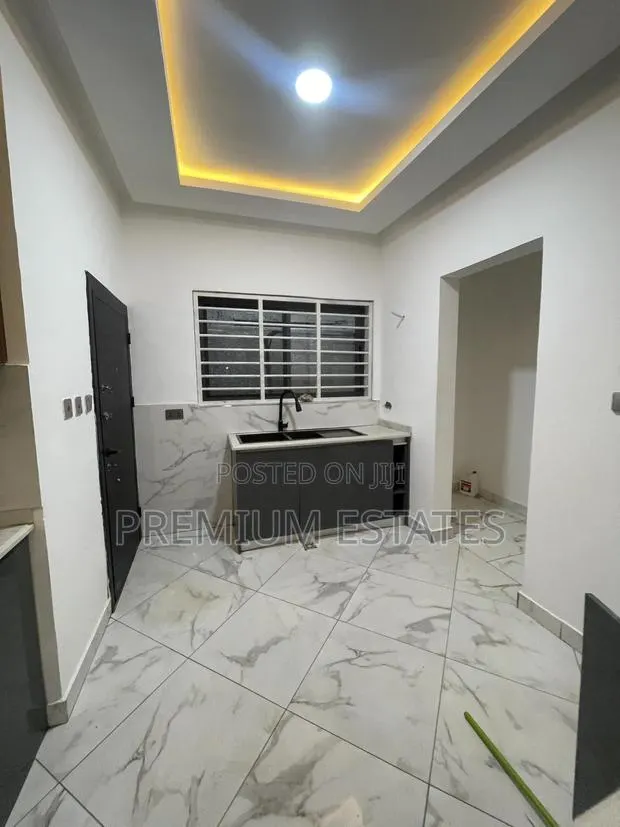 4bdrm House in Adjiriganor for rent · Photo 8
