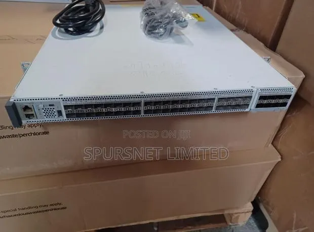 Cisco Catalyst C9500-40x-a 40 Port Network Switch · Photo 1