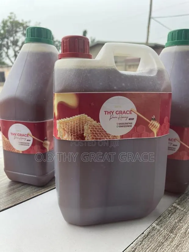 Natural and Organic Honey of 2.5 Liters Available · Photo 1