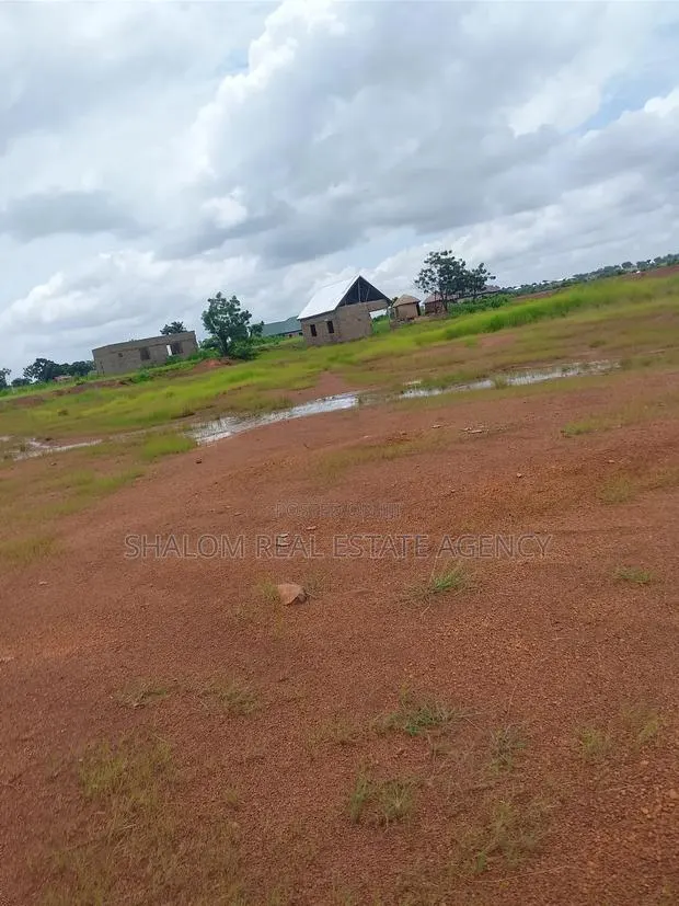 Gravel Plots at Wayamba for Sale · Photo 1