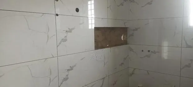 Good Tiling · Photo 1
