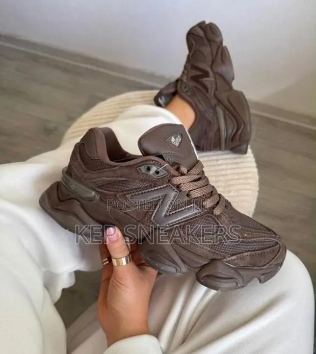 New Balance 9060 "Chocolate" · Photo 1