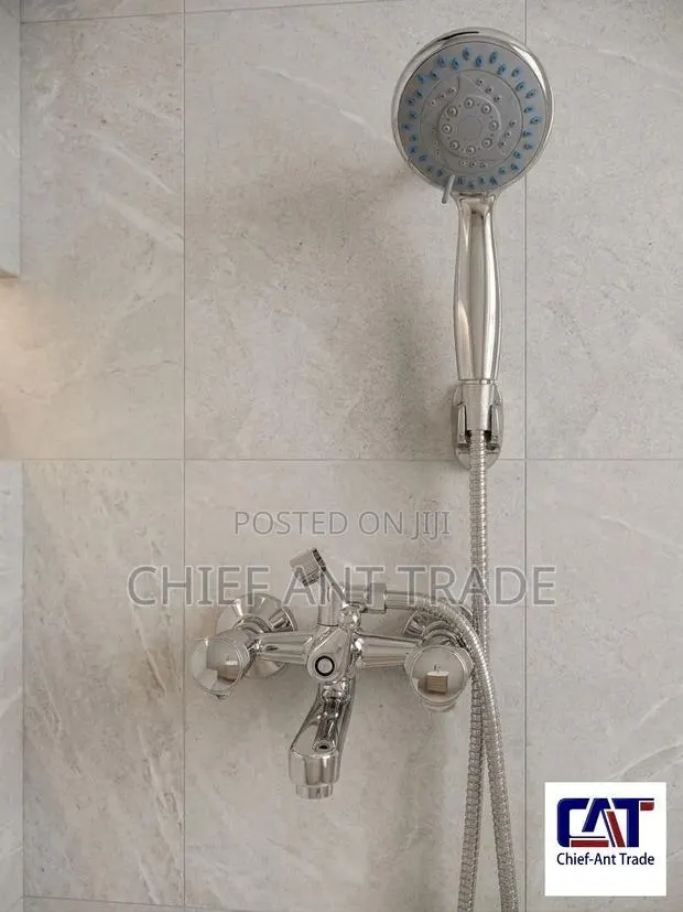 Shower. Hot and Cold 2 Flow. Bath Mixer · Photo 1