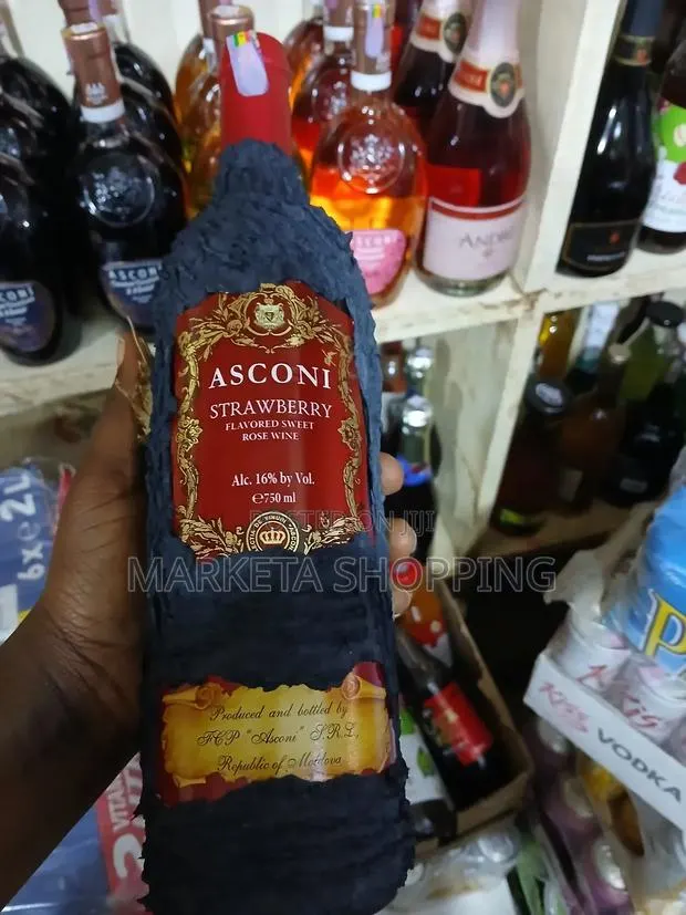 Asconi Strawberry Sweet Rose Wine 750ml · Photo 1