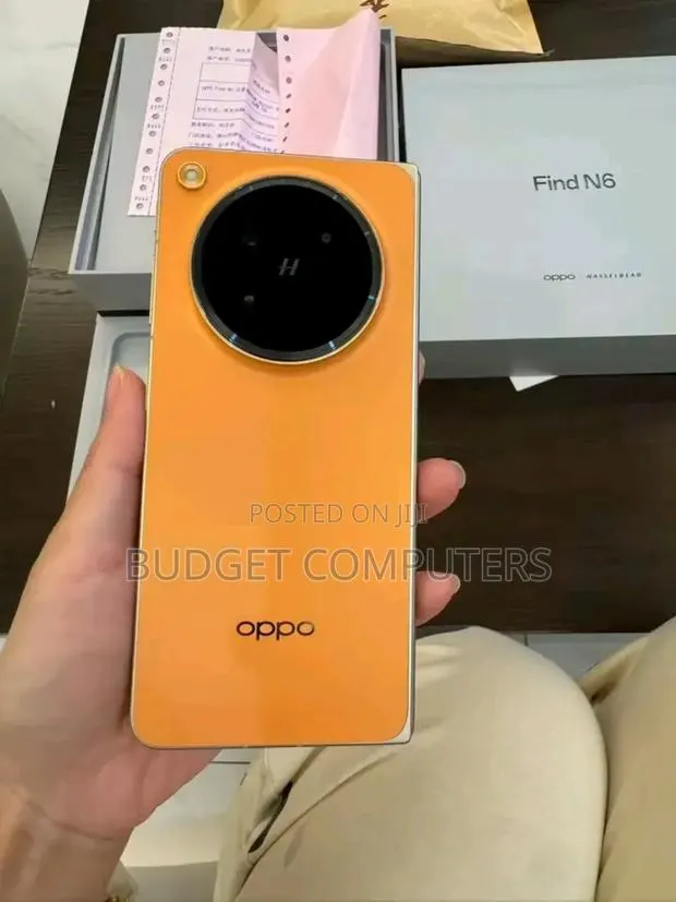 New Oppo Find N5 1 TB Yellow · Photo 1