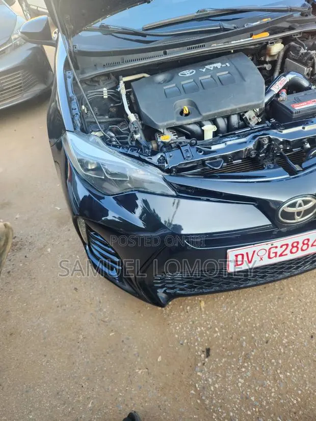 Toyota Corolla 2016 Black · Photo 1