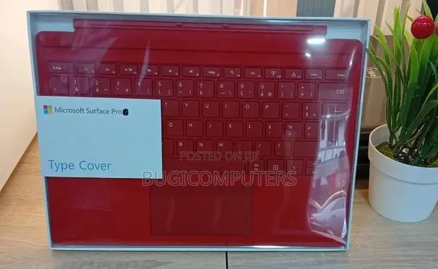 Microsoft Surface Pro Type Cover · Photo 1