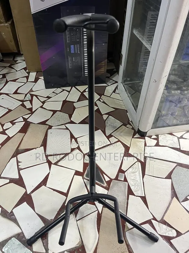 Guitar Stand Long · Photo 1