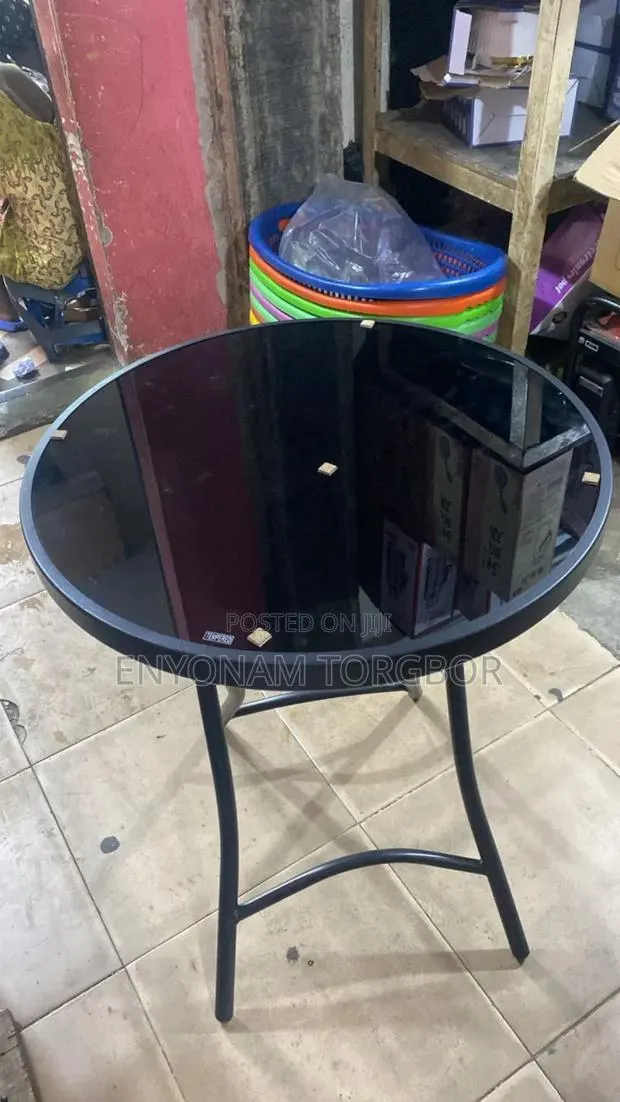 Center Table · Photo 1