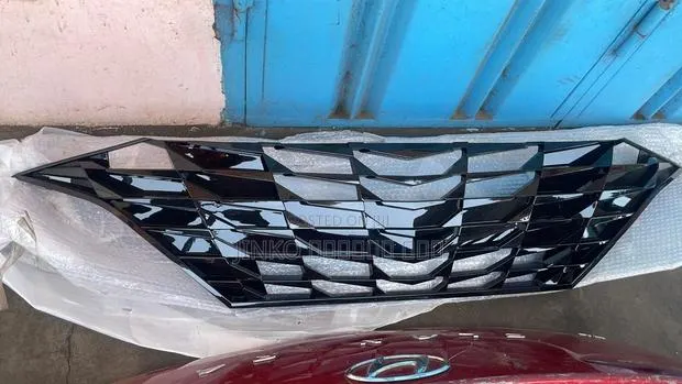 Hyundai Elantra 2021-2023 Grille Motor With A · Photo 1