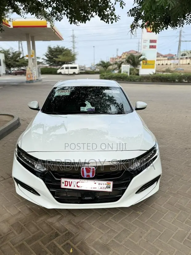 Honda Accord Sport (1.5L 4cyl Turbo CVT) 2019 White · Photo 1