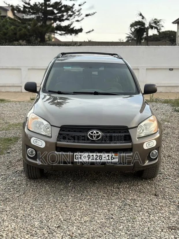 Toyota RAV4 2.5 4x4 2011 · Photo 1
