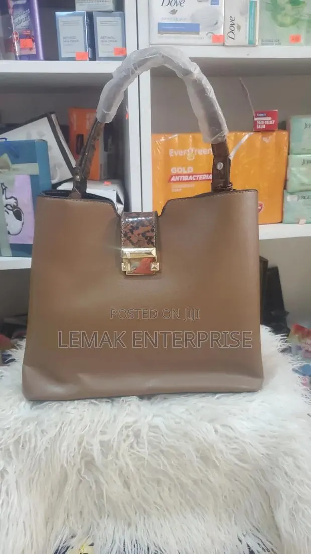Pure Leather Shoulder Tote Brown Handbag · Photo 3