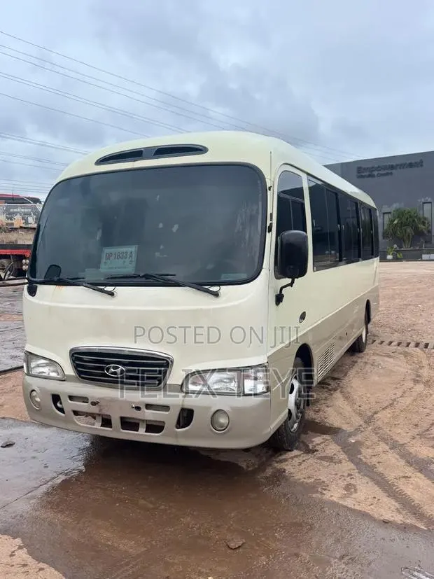 Hyundai County 2015 Grey · Photo 1