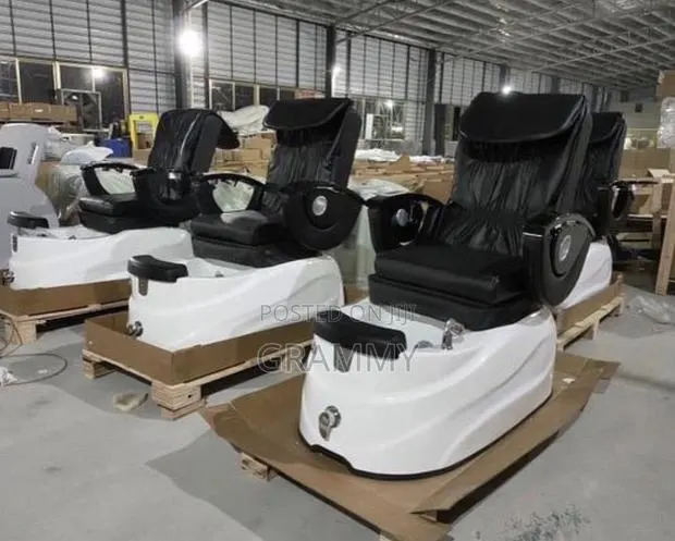 Spa Brand New Pedicure Chair · Photo 1