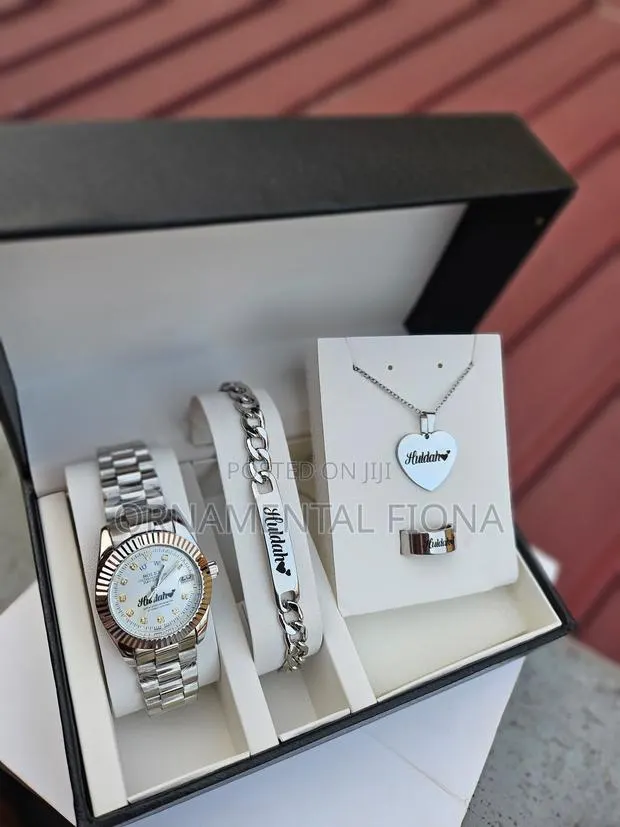 Customized Gold and Silver Jewelry · Photo 1