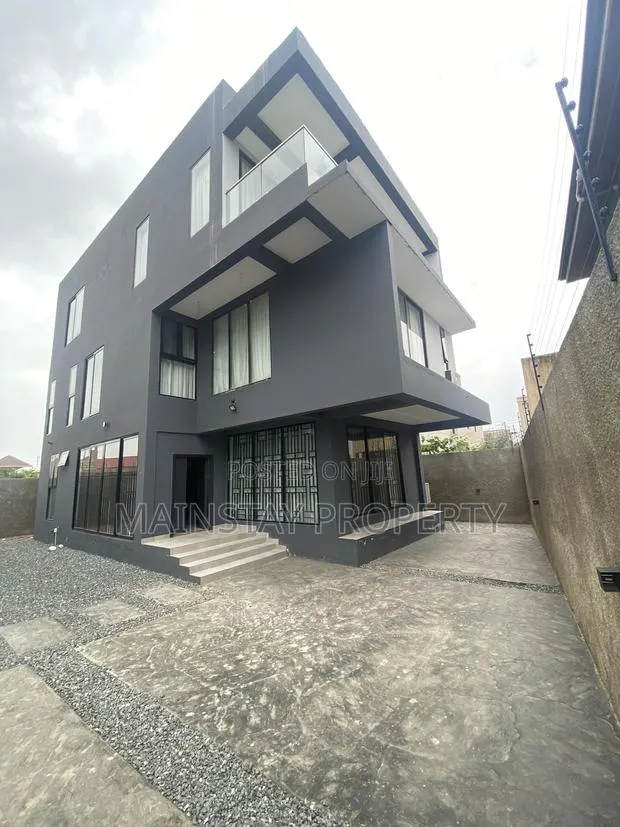Furnished 3bdrm Townhouse / Terrace in Mainstay Estates, Tseaddo · Photo 1