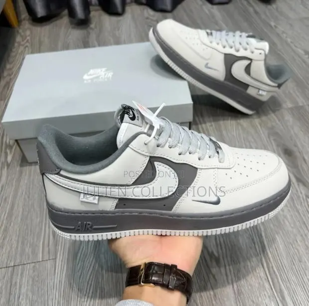 Nike Air Force 1 Off White · Photo 1