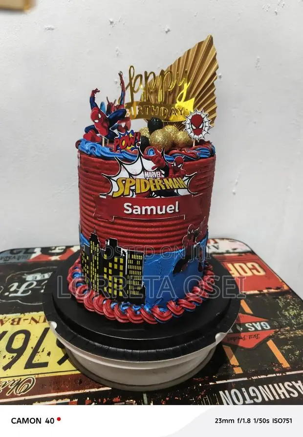 Spiderman Birthday Cake · Photo 1
