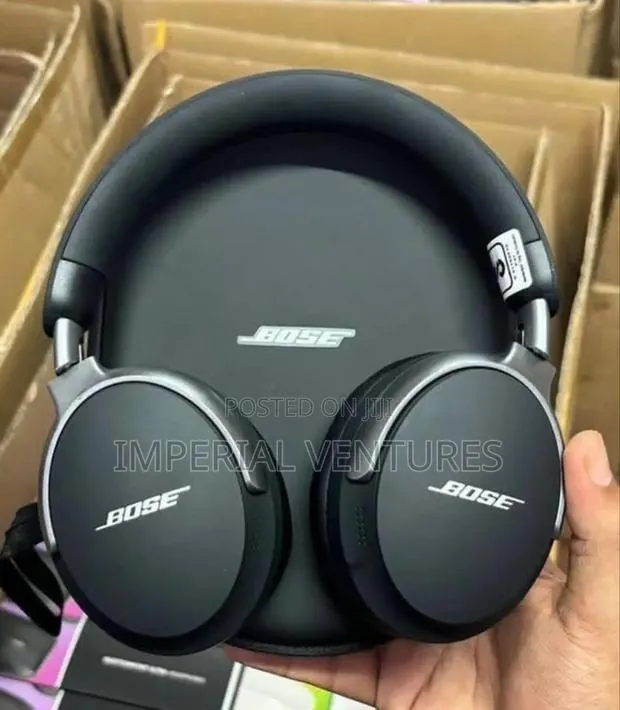 Bose Headphone With Quality Bass · Photo 1