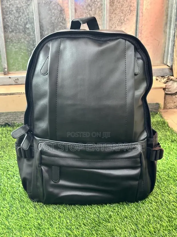 Quality and Classic Backpack · Photo 1