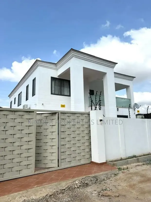 Furnished 4bdrm Duplex in Cantonment, Cantonments for sale · Photo 1