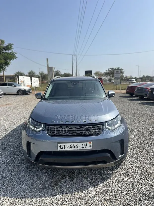 Land Rover Discovery HSE 4x4 2017 Gray · Photo 1