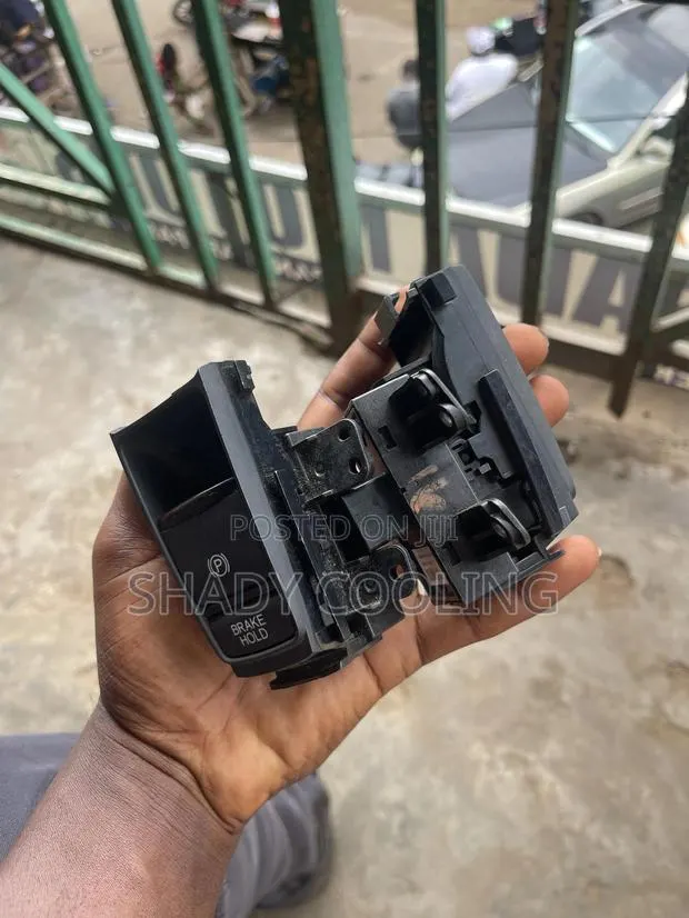 Honda HRV 2016-2022 Brake Switch · Photo 1