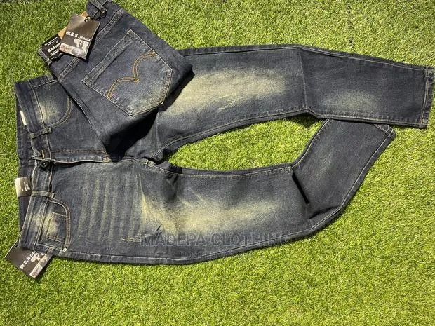 Quality Stock Jeans · Photo 1