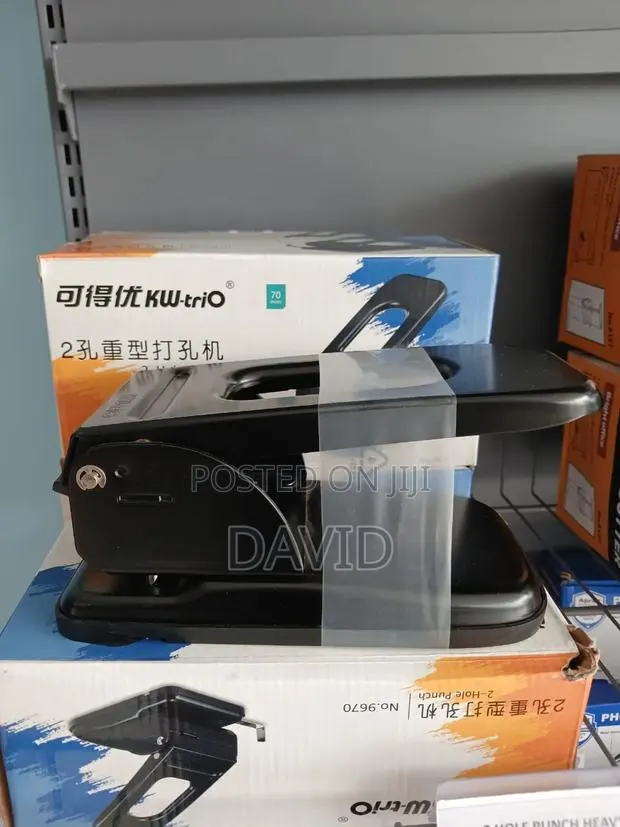 2hole Punch · Photo 1