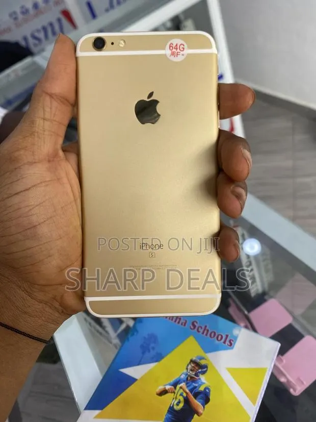Apple iPhone 6s Plus 64 GB Gold · Photo 1