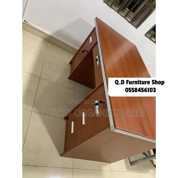 Office Table - High Quality · Photo 1