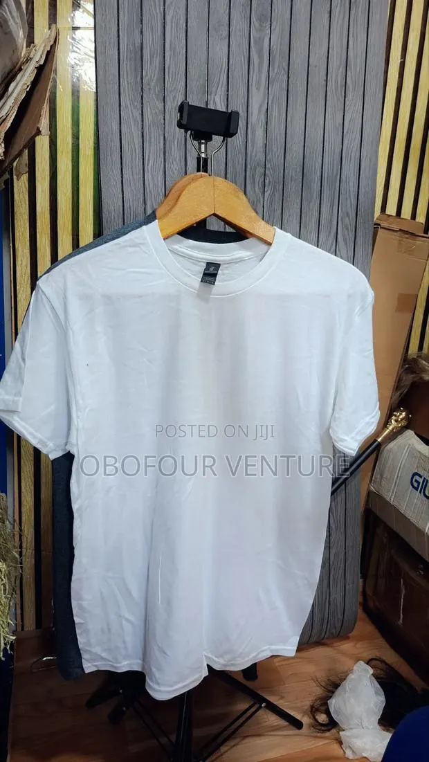 Gildan Adult Unisex Plain T-Shirt From America Iiifffhhhggpppcc. · Photo 1