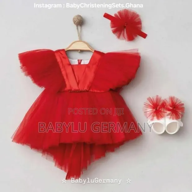 Turkish Luxury Red Gift Box Set Newborn to 8 Months Old · Photo 1