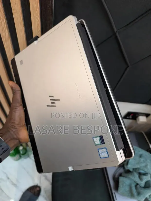 Laptop HP Elite X2 1012 G2 16GB Intel Core i5 SSD 256GB · Photo 1
