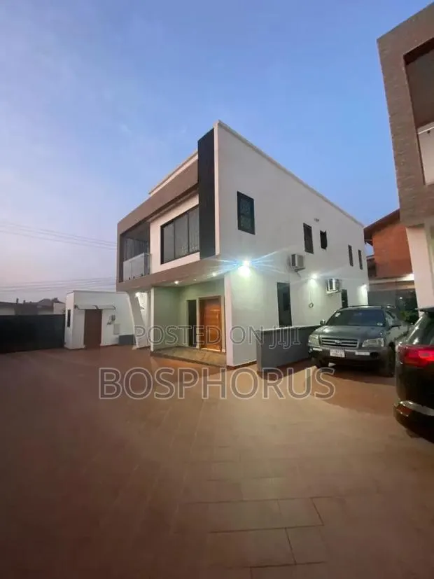 4bdrm House in Lapaz Nyamekye, Nyanmekye for rent · Photo 1