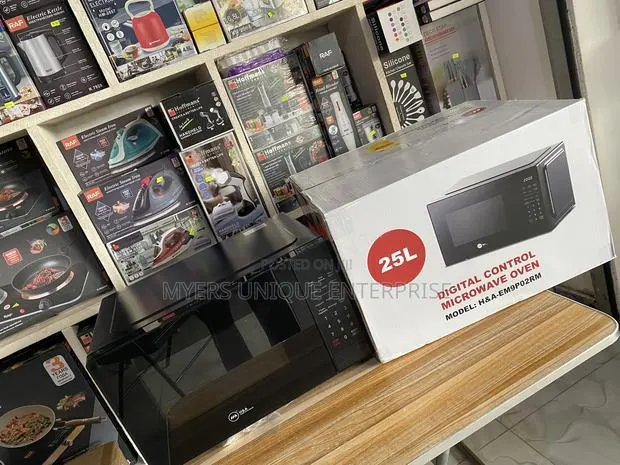 25L Digital Control Microwave Oven - Black · Photo 1