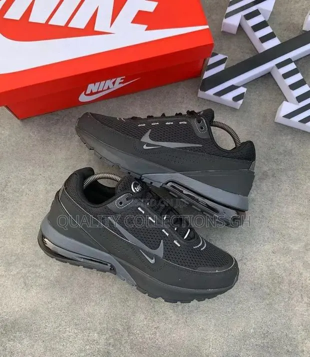 Nike Airmax Pulse Black · Photo 1