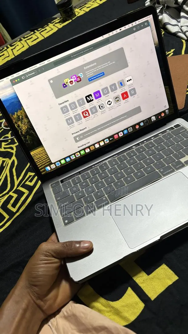 Laptop Apple MacBook 2020 8GB Apple M1 SSD 256GB · Photo 1