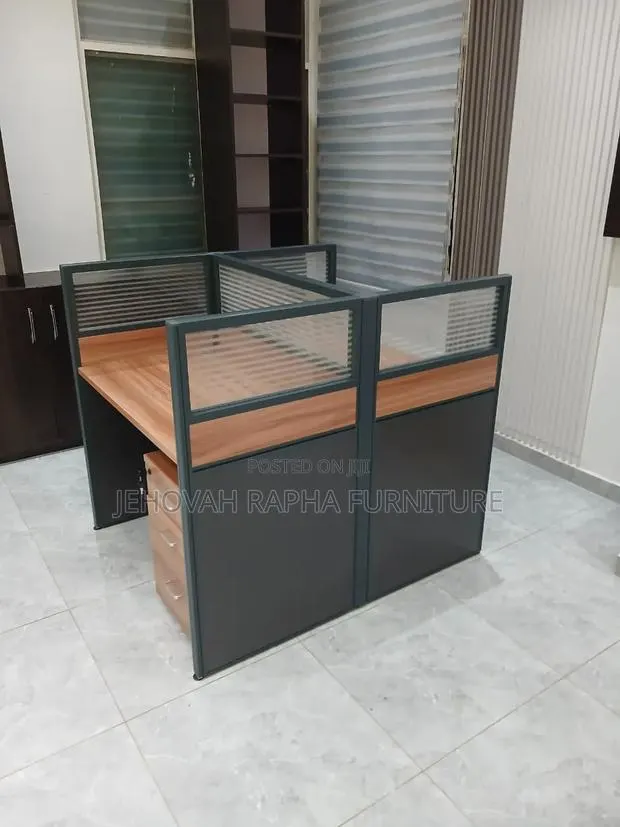 2 in 1 Workstation · Photo 1