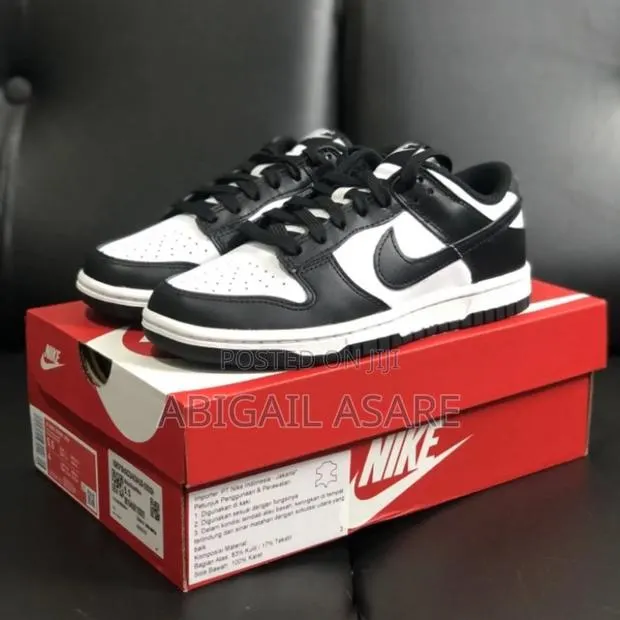 Nike Dunk Low · Photo 1