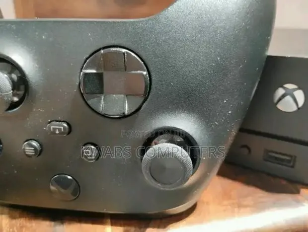 Xbox One X With Games · Photo 1
