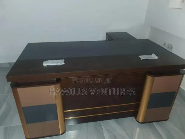 Executive Office Table · Photo 1
