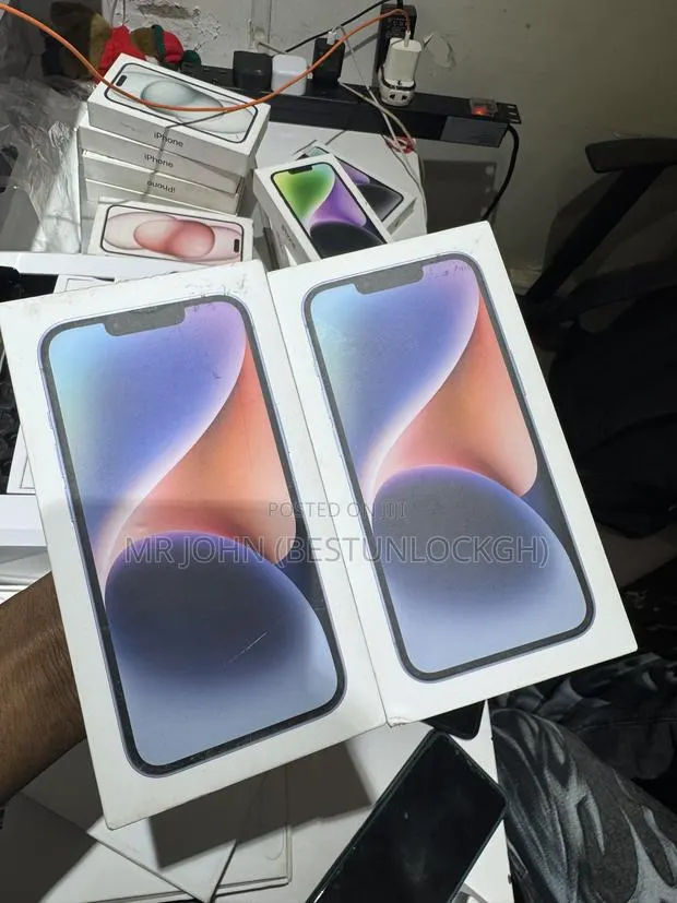 New Apple iPhone 14 128 GB Blue · Photo 1