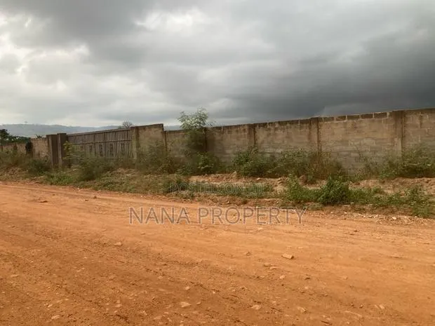 Six Plots of Land for Sale Located at Adenta Rowi · Photo 1