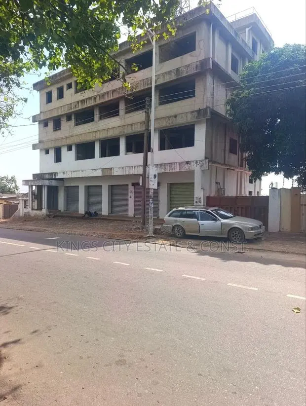 Commercial Property for Sale at North Kaneshie · Photo 1