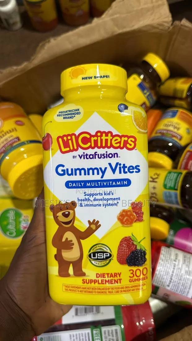 l'Il Critters Daily Multivitamin With Vitc+D 300 Gummies, Expiry 09/26 · Photo 1